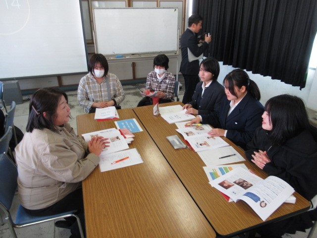 大垣工業工業高校女子生徒を対象としたキャリア講座 「製造業に従事する女性社員から学ぶ、キャリアの選び方」